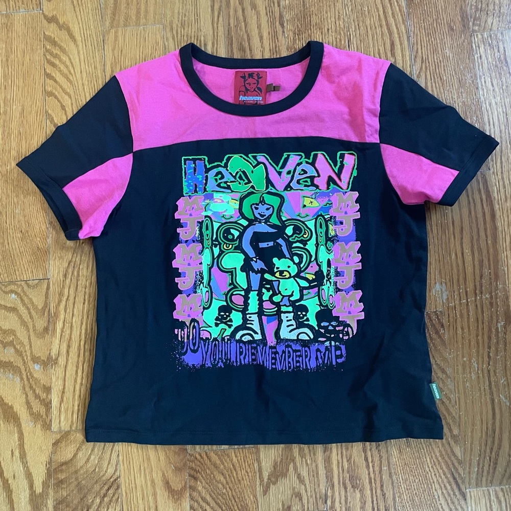 Marc Jacobs Pink and Black Short Sleeve Tee with Urban Graphic